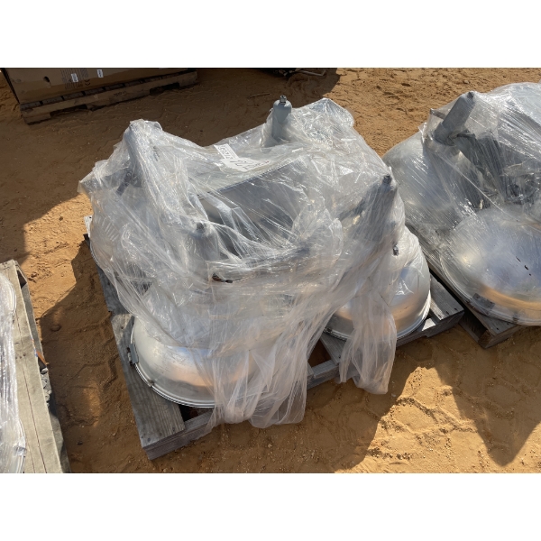 WAREHOUSE LIGHT FIXTURE