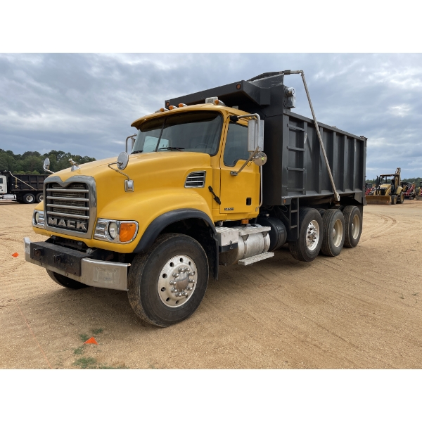 2007 MACK CV713 Dump Truck