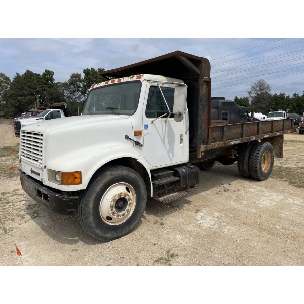 1996 INTERNATIONAL 4700 Flatbed Dump Truck