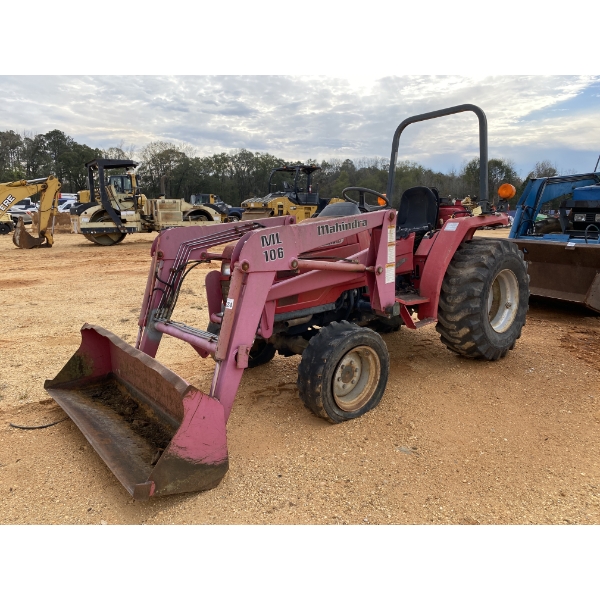 MAHINDRA 2615 HST Farm Tractor
