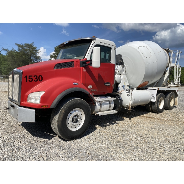 2016 KENWORTH T880 Concrete Mixer / Pump Truck