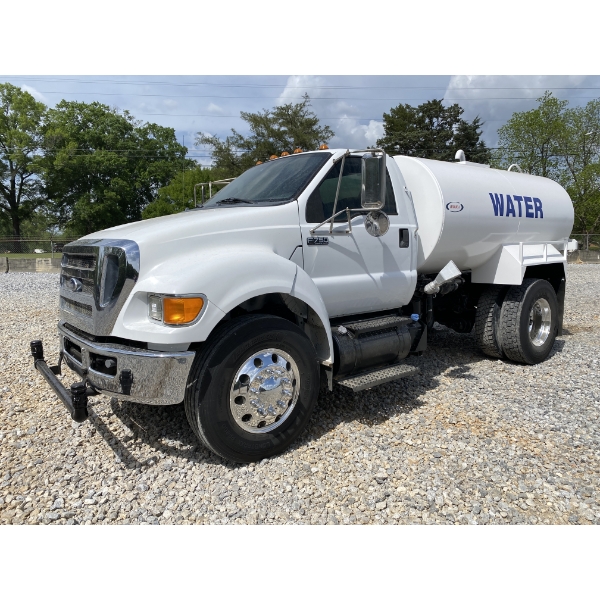 2012 FORD F750 XL Water Truck
