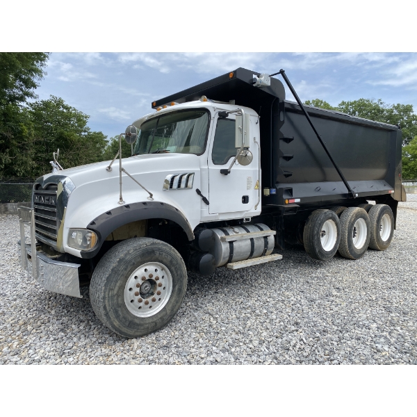 2007 MACK CTP713 Dump Truck