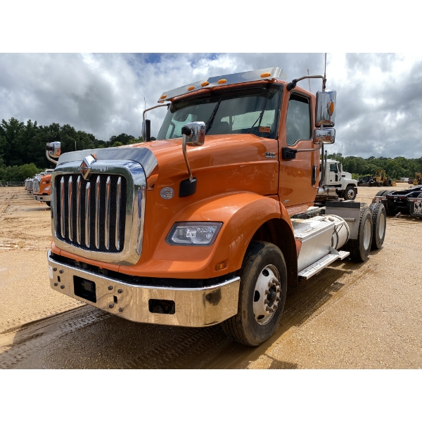 2023 INTERNATIONAL HX620 Day Cab Truck
