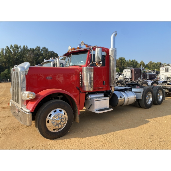 2020 PETERBILT 389 Day Cab Truck