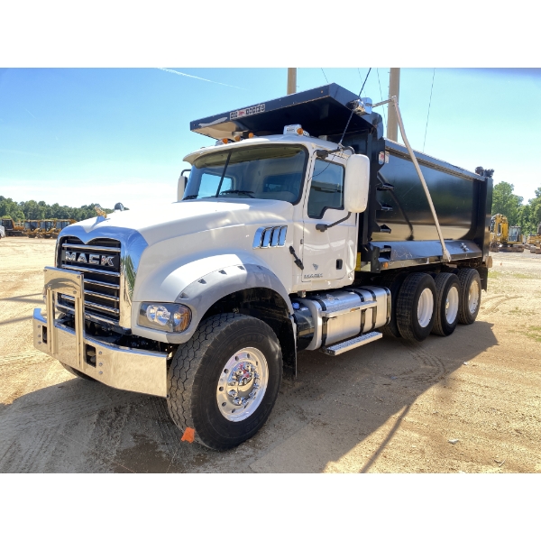 2019 MACK GU713 Dump Truck