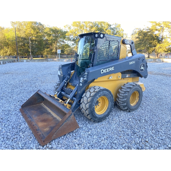 2021 JOHN DEERE 330G Skid Steer Loader - Wheel