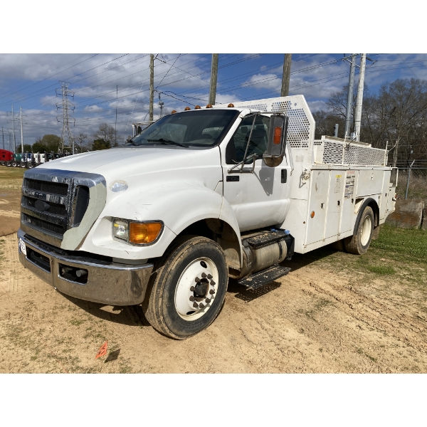 2015 FORD F750 XL Service / Mechanic Truck
