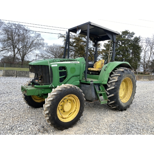 2011 JOHN DEERE 6330 Farm Tractor