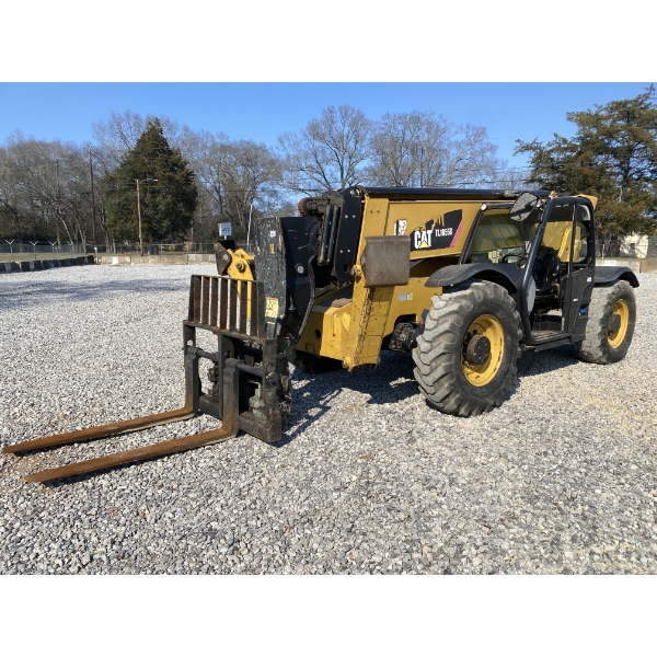2016 CAT TL1055D Forklift - Telehandler
