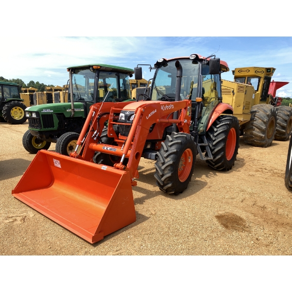 KUBOTA M6060 Farm Tractor