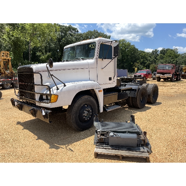 1993 FREIGHTLINER  Day Cab Truck