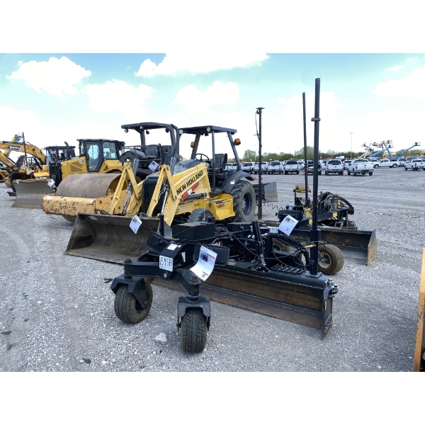 2025 CAT GB124 GRADER BLADE