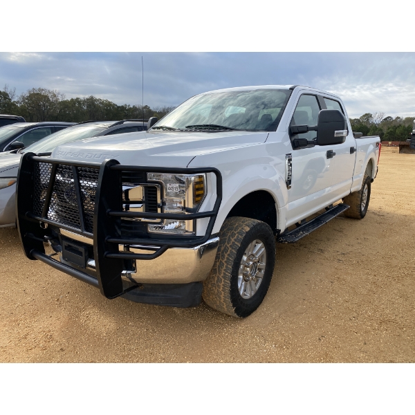 2019 FORD F250 STX Pickup Truck