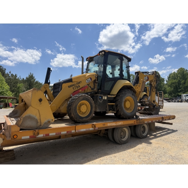 2022 CAT 420 Backhoe
