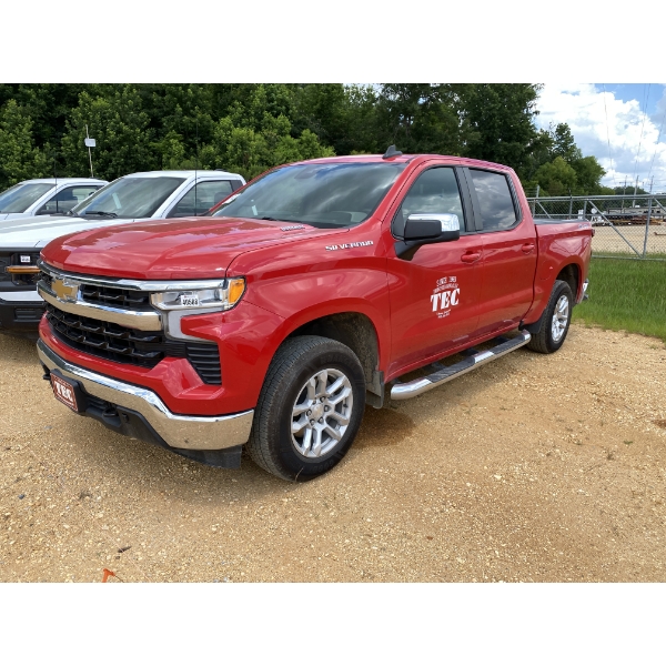 2023 CHEVROLET SILVERADO LT Pickup Truck