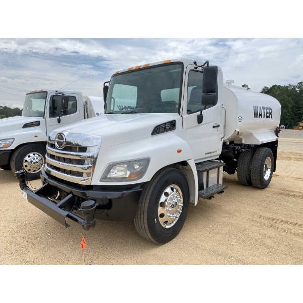 2019 HINO 338 Water Truck