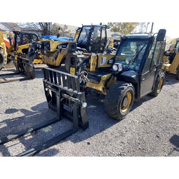 2018 CAT TH255C Forklift - Telehandler