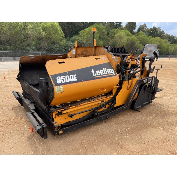 2022 LEEBOY 8500E Asphalt Paver