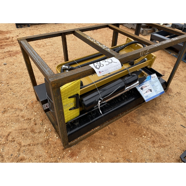 GF INDUSTRY 680 HYDRAULIC BREAKER