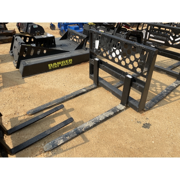 FORK FRAME ASSY, fits skid steer loader