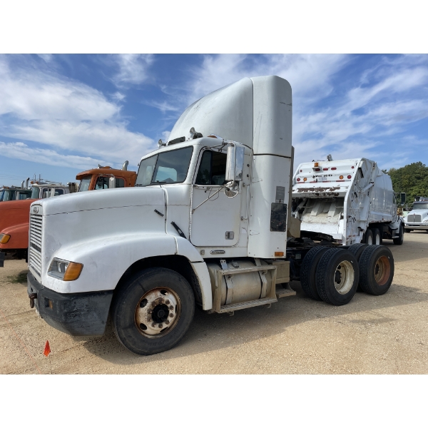 1997 FREIGHTLINER FLD Day Cab Truck