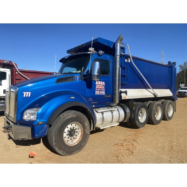2018 KENWORTH T880 Dump Truck