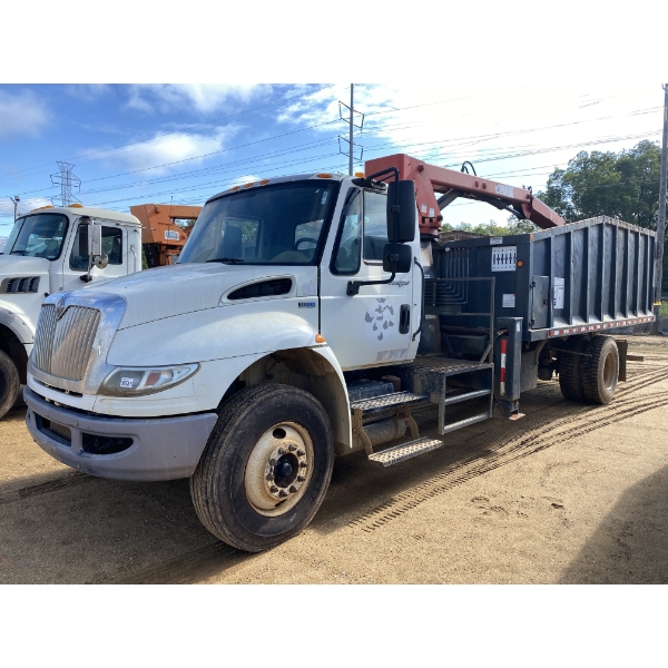 2014 INTERNATIONAL 4300 Grapple Truck