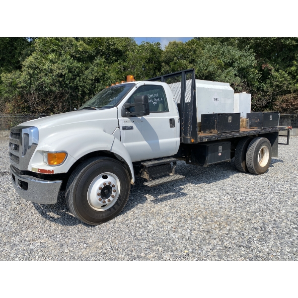 2005 FORD F650 SUPER DUTY Fuel / Lube Truck