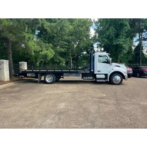 2026 PETERBILT 536 Rollback Truck