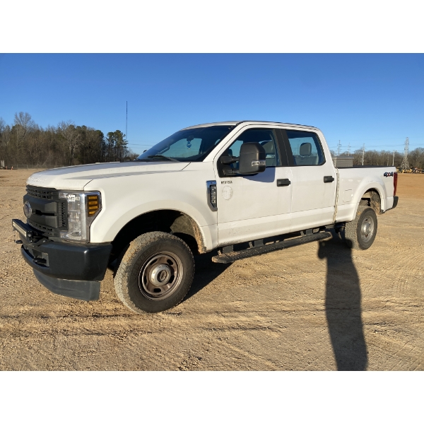 2019 FORD F250 XL Pickup Truck