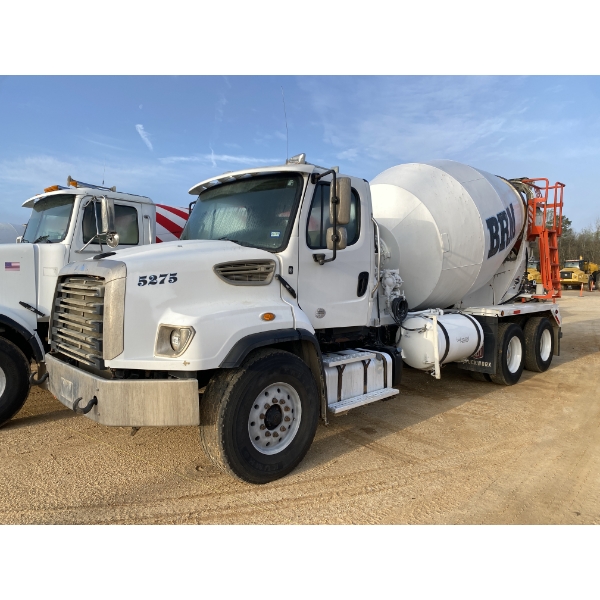 2017 FREIGHTLINER 114SD Concrete Mixer / Pump Truck
