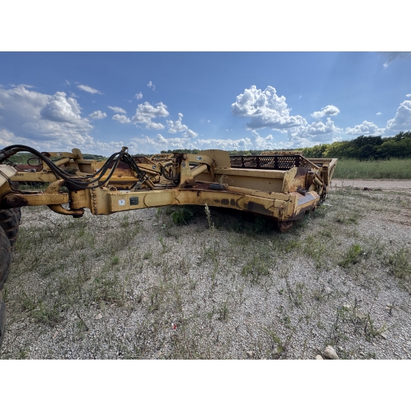 2013 JOHN DEERE 1812C Pull Scraper