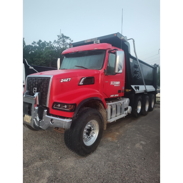 2024 VOLVO VHD84F Dump Truck