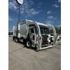 Image 3 : 2025 PETERBILT 520 Garbage / Sanitation Truck