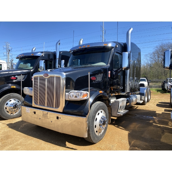 2019 PETERBILT 567 Sleeper Truck