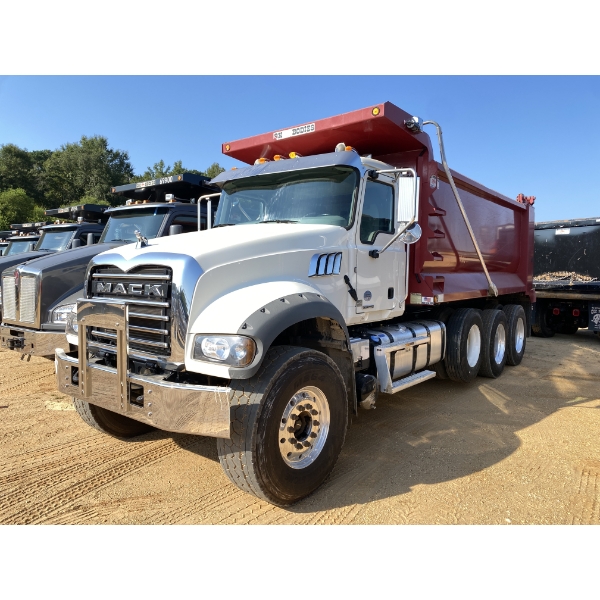 2021 MACK GR64F Dump Truck