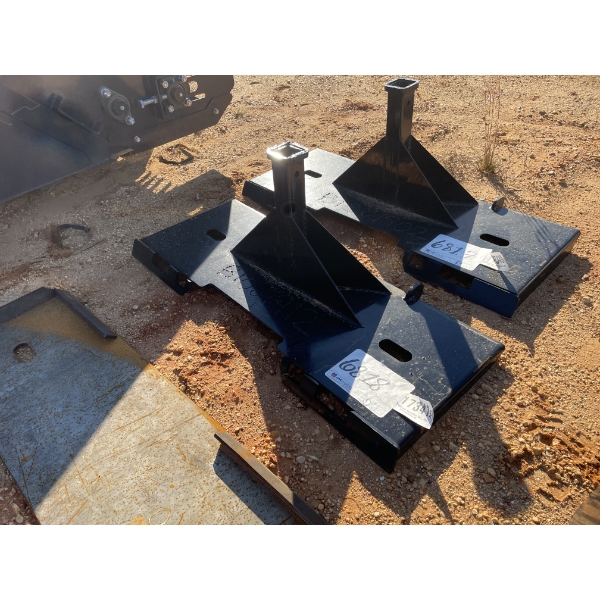 RECEIVER HITCH PLATE, fits skid steer loader