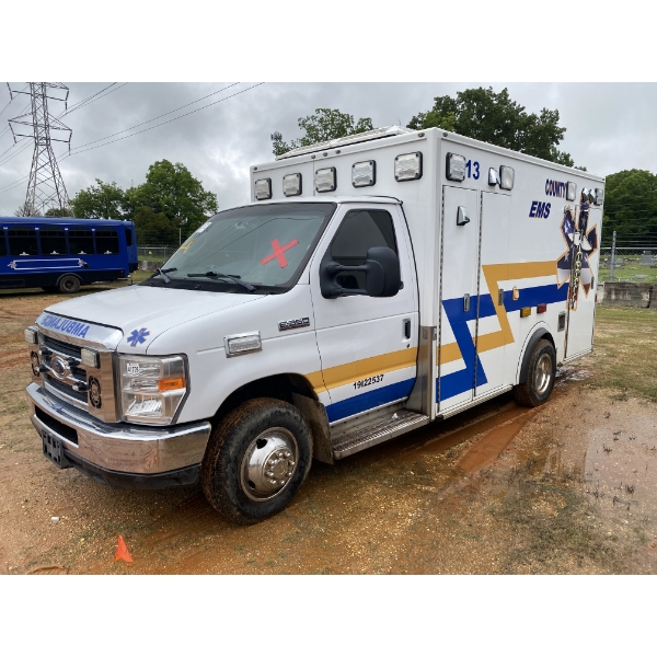 2019 FORD E350 AMBULANCE Emergency Vehicle
