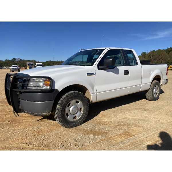 2008 FORD F150 XL Pickup Truck