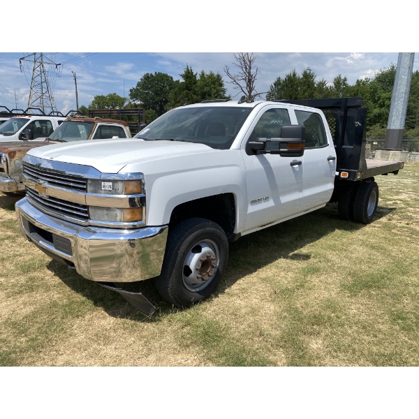 2015 CHEVROLET 3500 HD Flatbed Truck