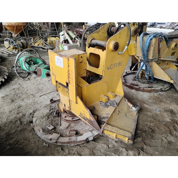 D & M DISC MULCHER
