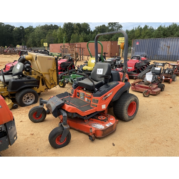 KUBOTA ZD326 Lawn Mower