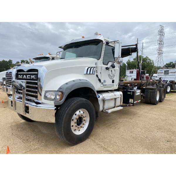 2019 MACK GR64F Roll Off Truck