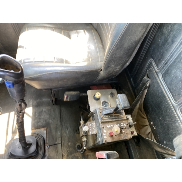 1997 MACK RD688S Dump Truck - J.M. Wood Auction Company, Inc.