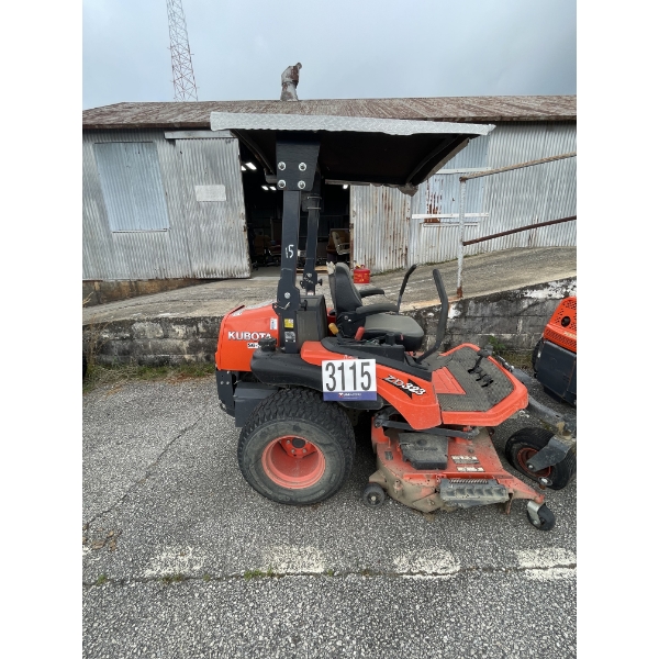KUBOTA ZD323 ZERO TURN Lawn Mower