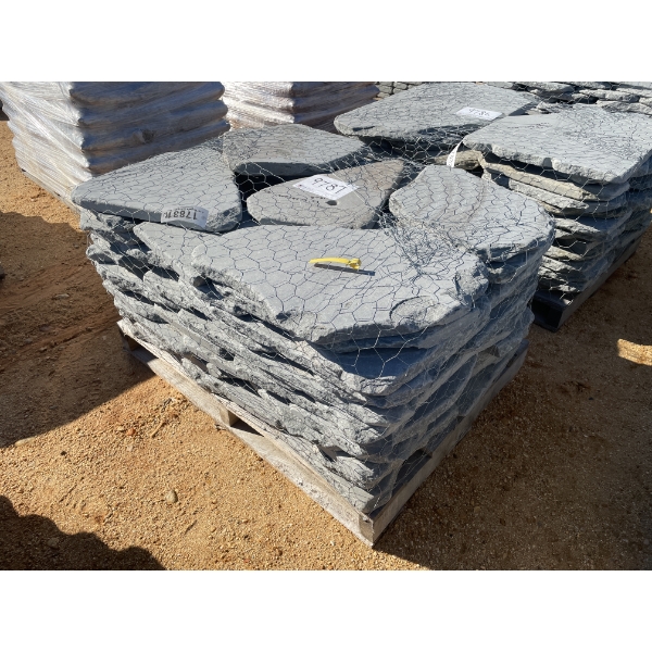 (1) 1.5" TUMBLED GARDEN PATH STONE (150LF)