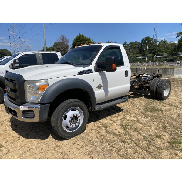 2015 FORD F550 XL Cab and Chassis Truck