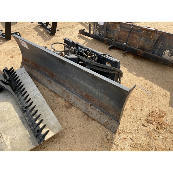 BOBCAT 80" 6 WAY BLADE