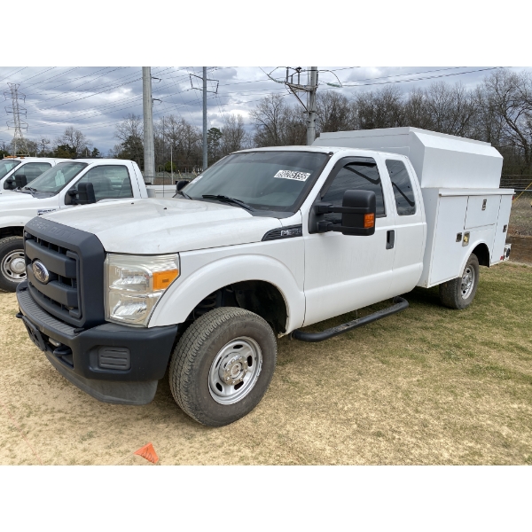2015 FORD F350 XL Service / Mechanic Truck
